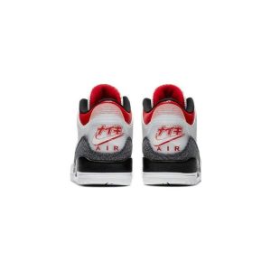 AIR JORDAN 3 RETRO SE-T DENIM “Exclusivo de Japón – Rojo Fuego”